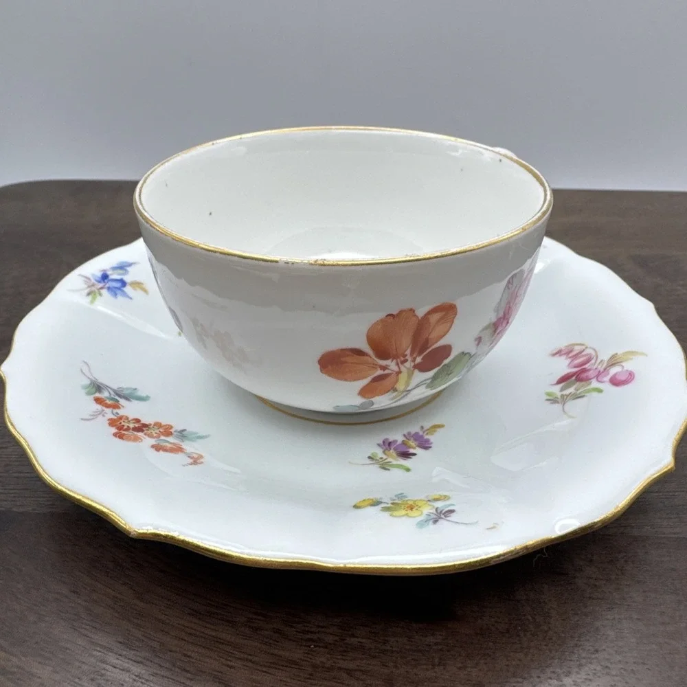Meissen Flat Cup & Saucer Set Chinoiserie X Mark Crossed Swords Floral AS IS Vtg
